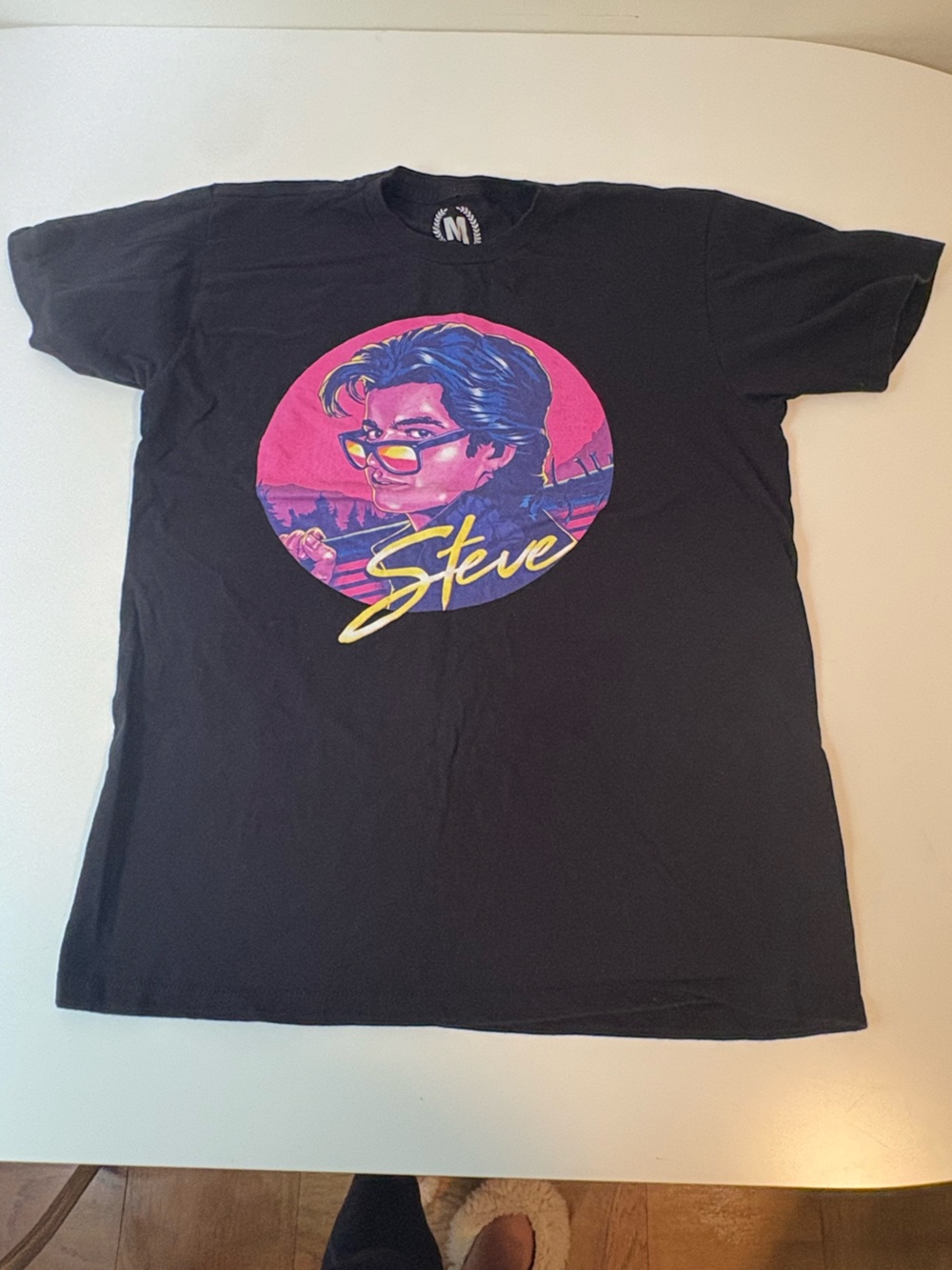 Stranger Things T-Shirt with Retro Pink & Yellow Artwork - Size M